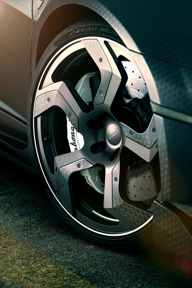 1250 PS: Mansory Carbonado “Black Diamond” 4
