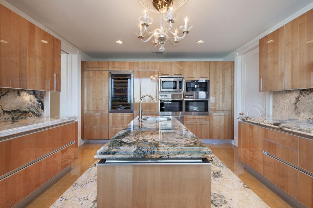 Grovenor House 2627 S Bayshore Drive 8