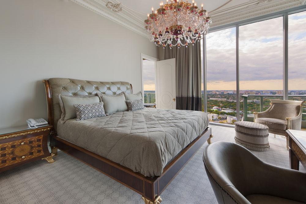 Grovenor House 2627 S Bayshore Drive 10
