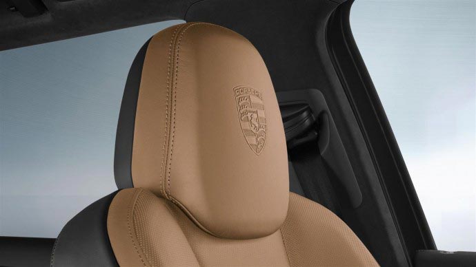 The 2014 Porsche Cayenne Platinum Edition 10