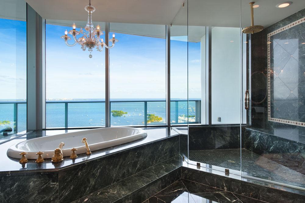 Grovenor House 2627 S Bayshore Drive 16
