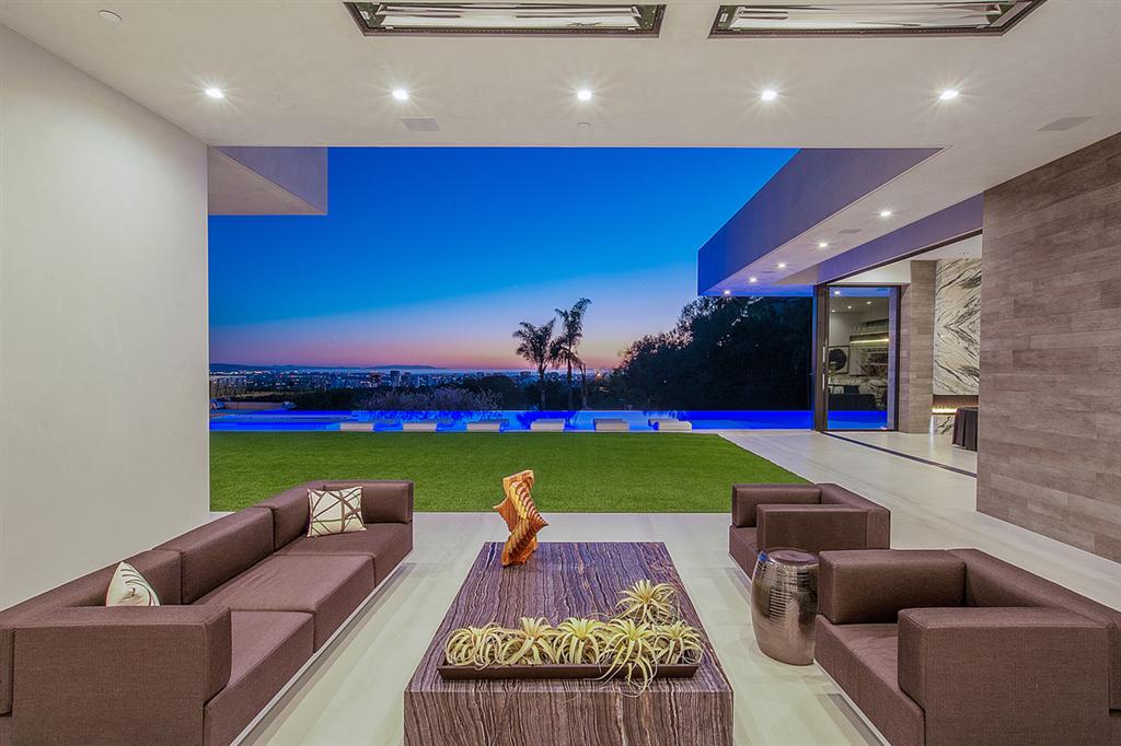 $35M Beverly Hills Mansion Now On The Market 3