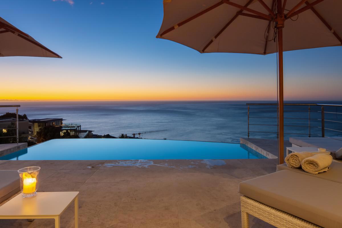 52 De Wet Private Hotel in Cape Town 10