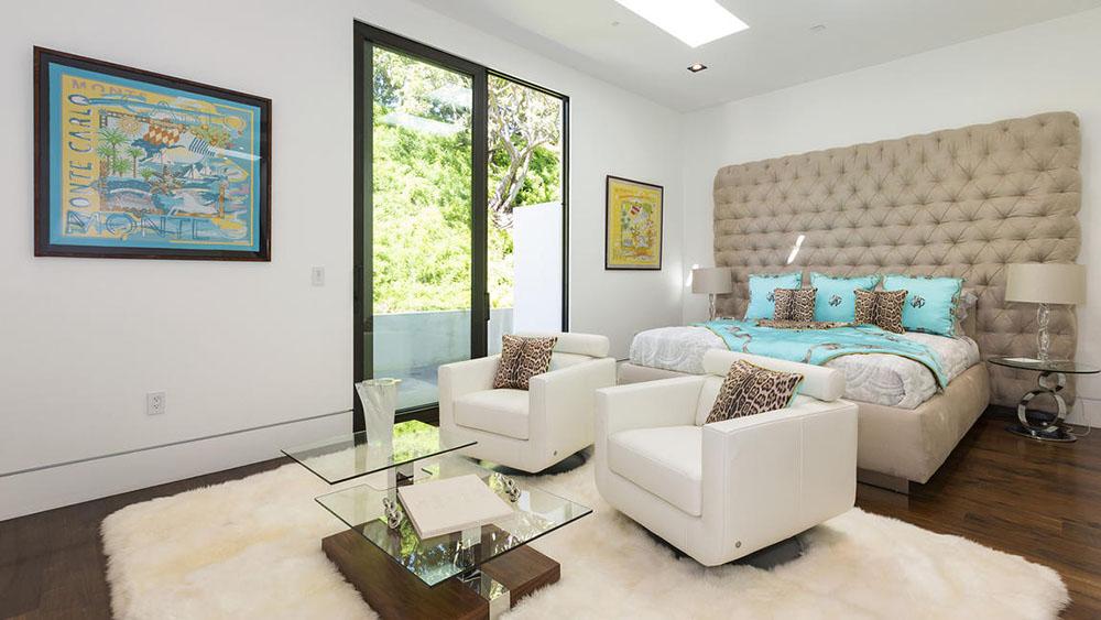 Beyonce and Jay Z Consider Buying L.A. Property for $85 Million 9