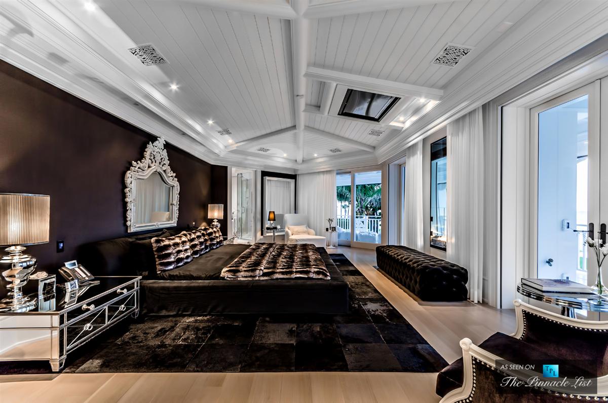 A Closer Look at Celine Dion’s Jupiter Island Mansion 8