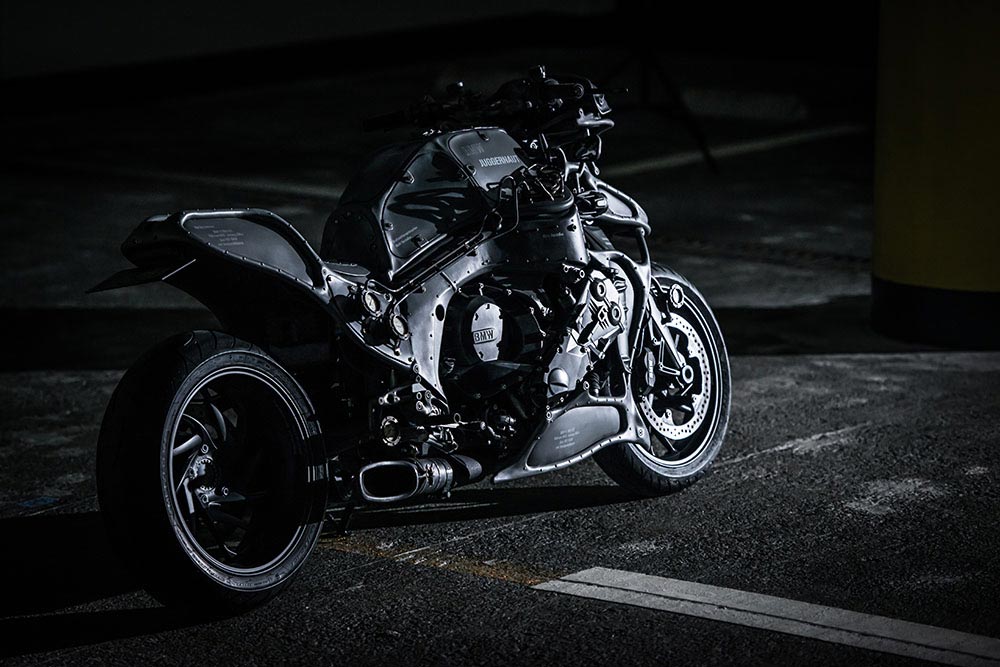 BMW Motorrad präsentiert Ignite Straight Six Project 11