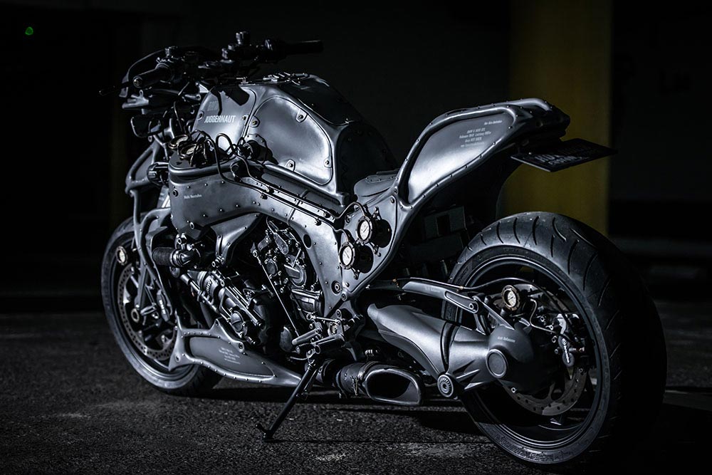 BMW Motorrad präsentiert Ignite Straight Six Project 14