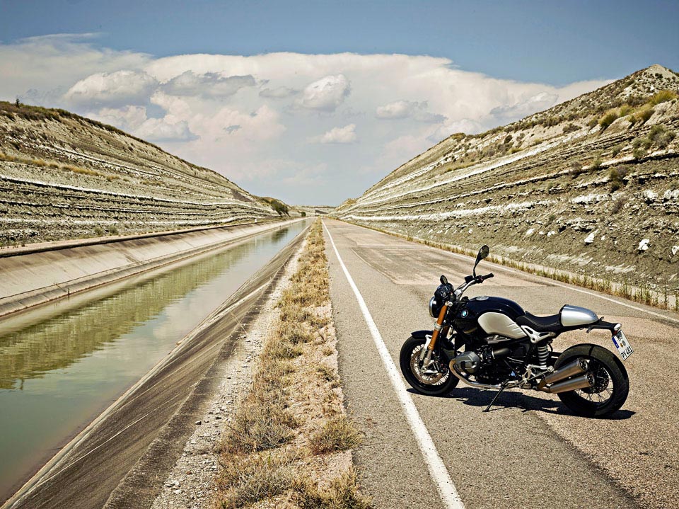 The essence of 90 thrilling years of BMW Motorrad: BMW R nineT 5