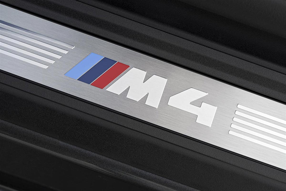 BMW enthüllt das neue M4 Cabrio 7