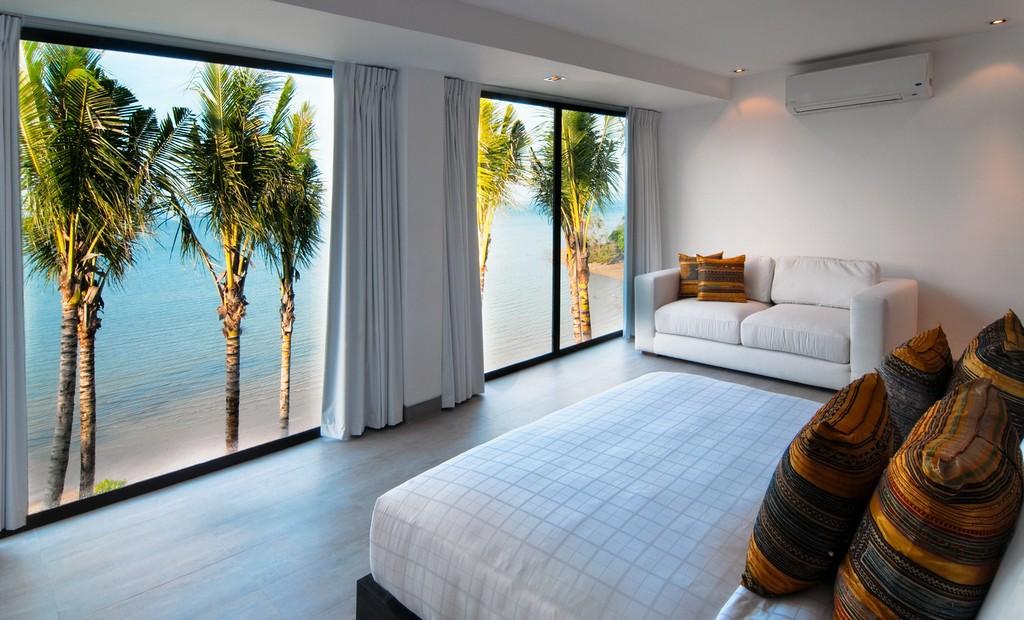 Fantastic Beachfront Villa in Phuket 11