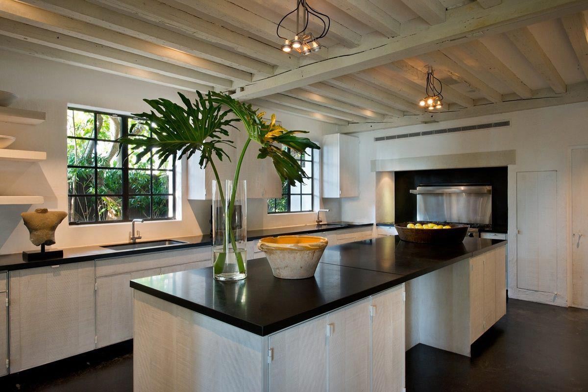 Calvin Klein sells Miami Beach Home 10