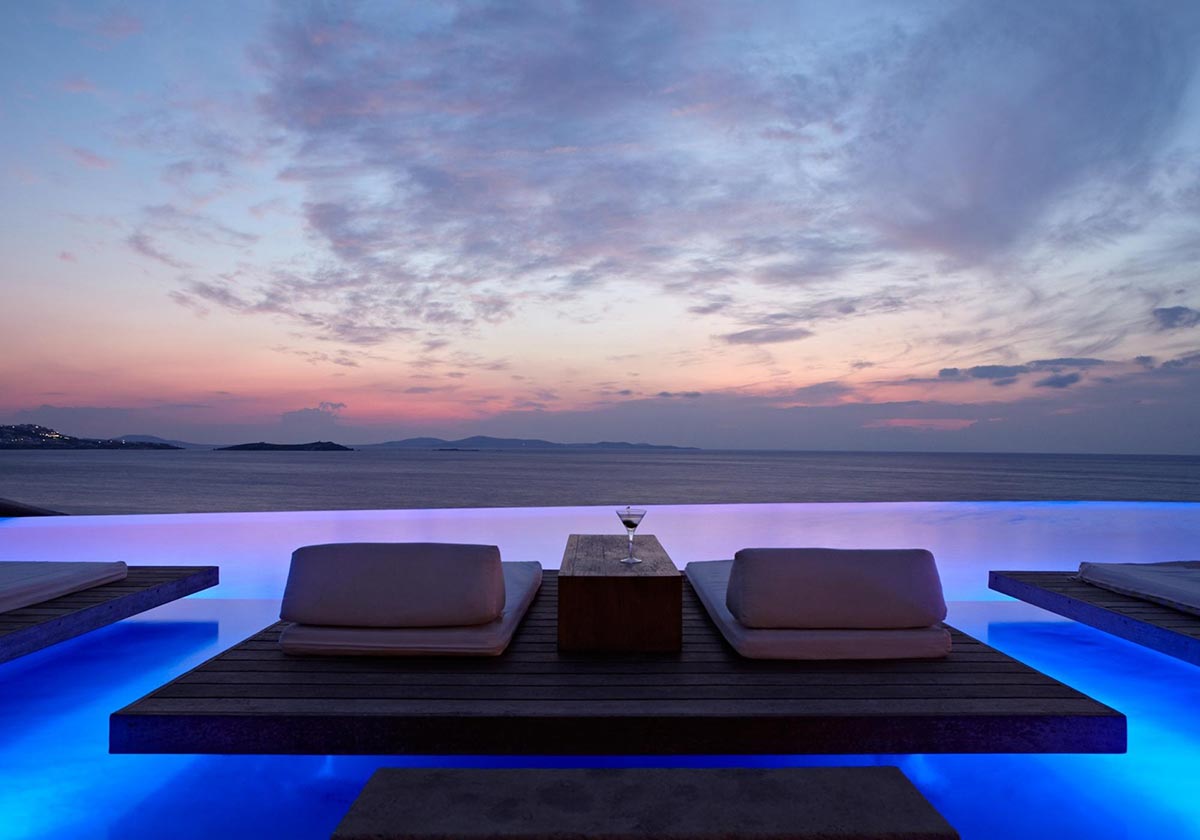 The luxurious Cavo Tagoo in Mykonos 17