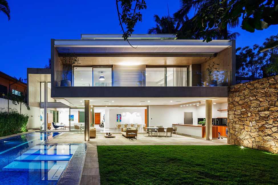 Die moderne MG Residence von Reinach Mendonça Arquitetos Associados 12