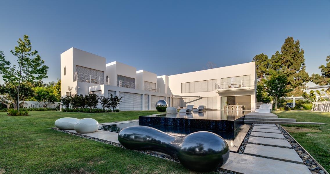 Cubes Villa by Nestor Sandbank 1