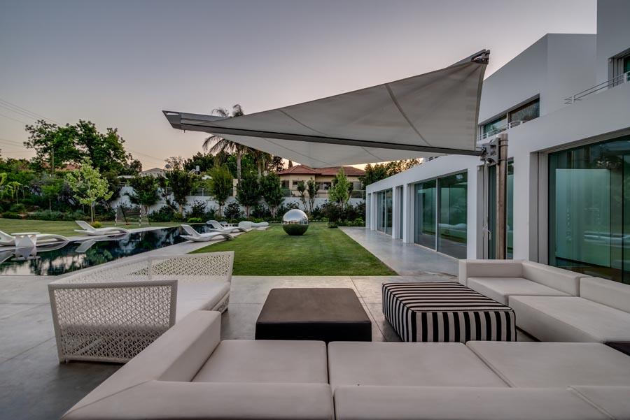 Cubes Villa by Nestor Sandbank 9