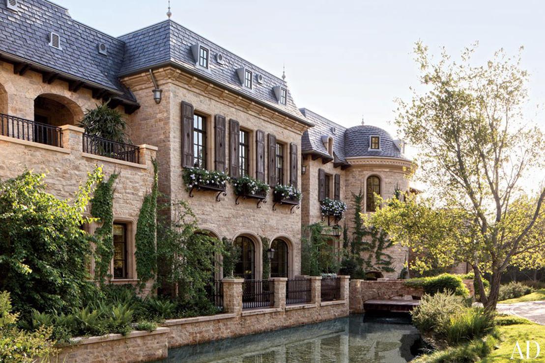 Dr. Dre To Buy Gisele Bundchen and Tom Brady’s $50M LA Mansion 2