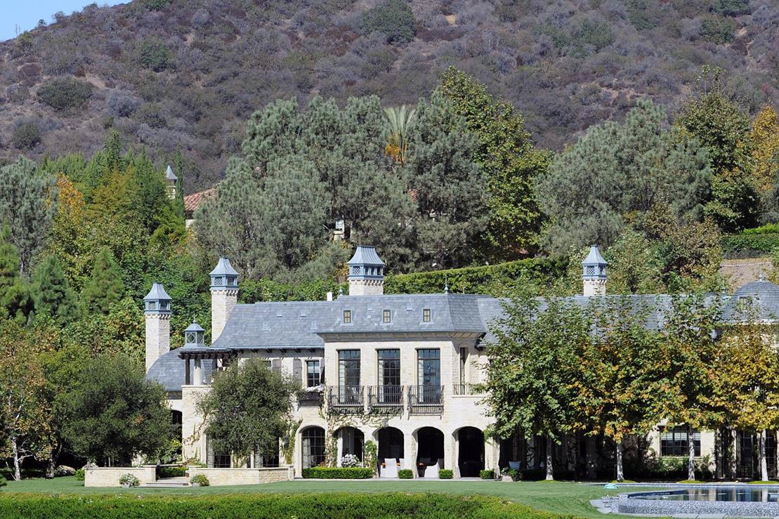 Dr. Dre To Buy Gisele Bundchen and Tom Brady’s $50M LA Mansion 3