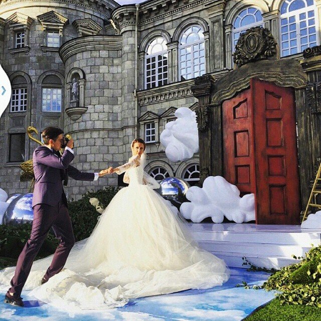 #FollowMeTo Murad Osmann finally got married 6
