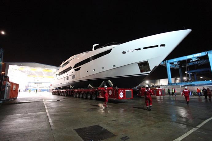 Formula 1 Mogul Eddie Jordan’s $53 Million Super Yacht 4