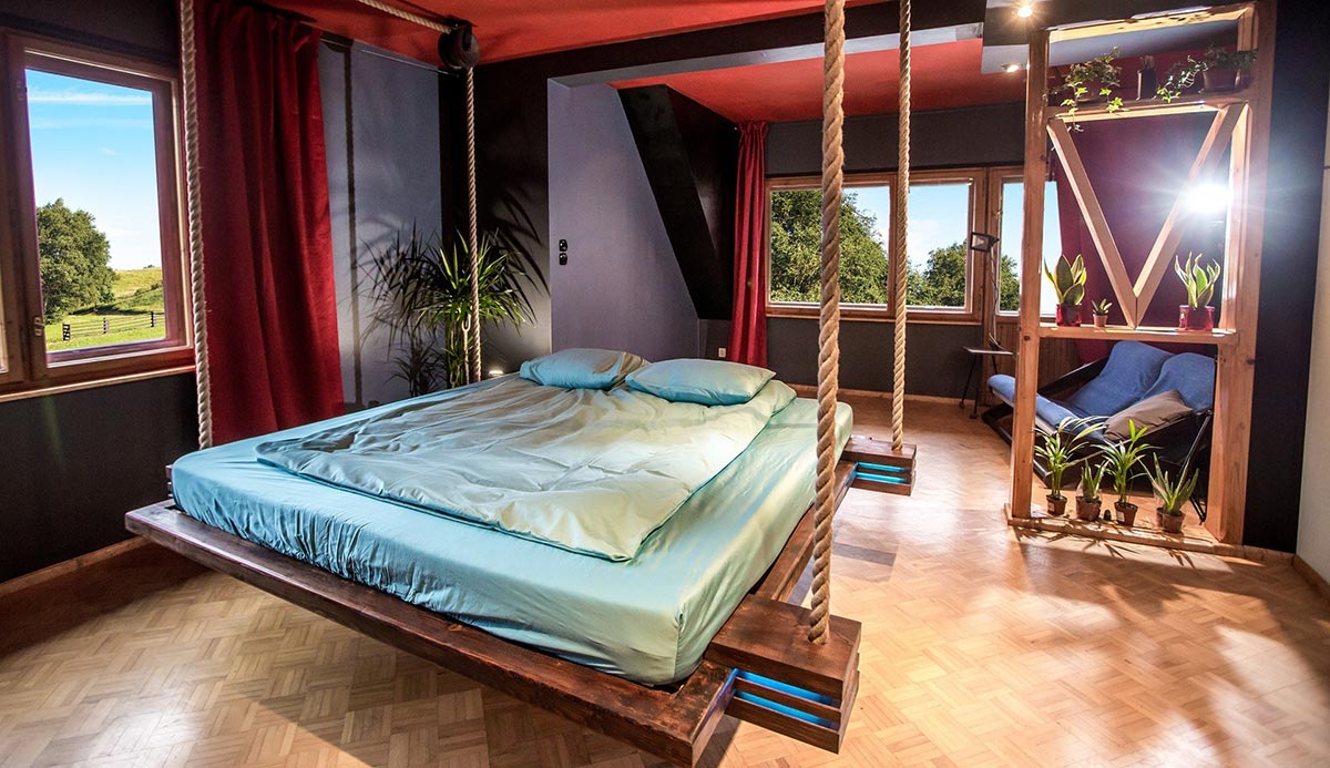 Hanging Beds by Wiktor Jaźwiec 2