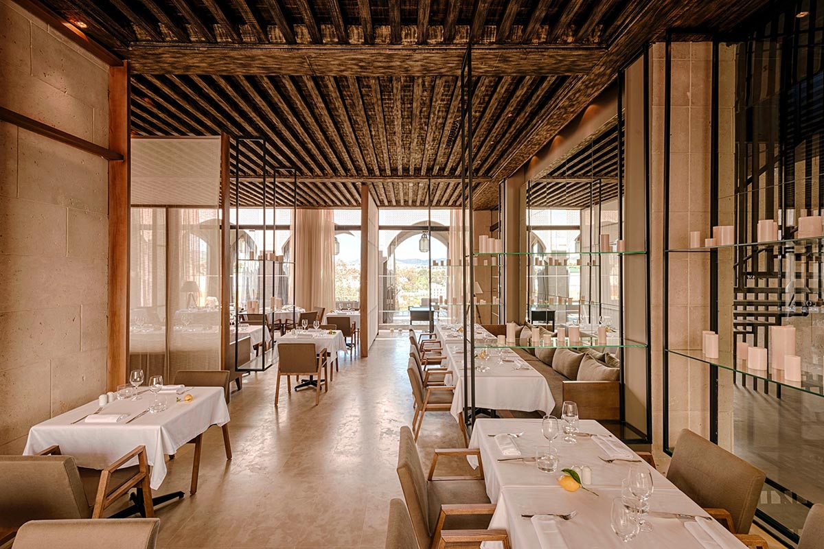 Traditional and contemporary: The Hotel Sahrai Morocco 14