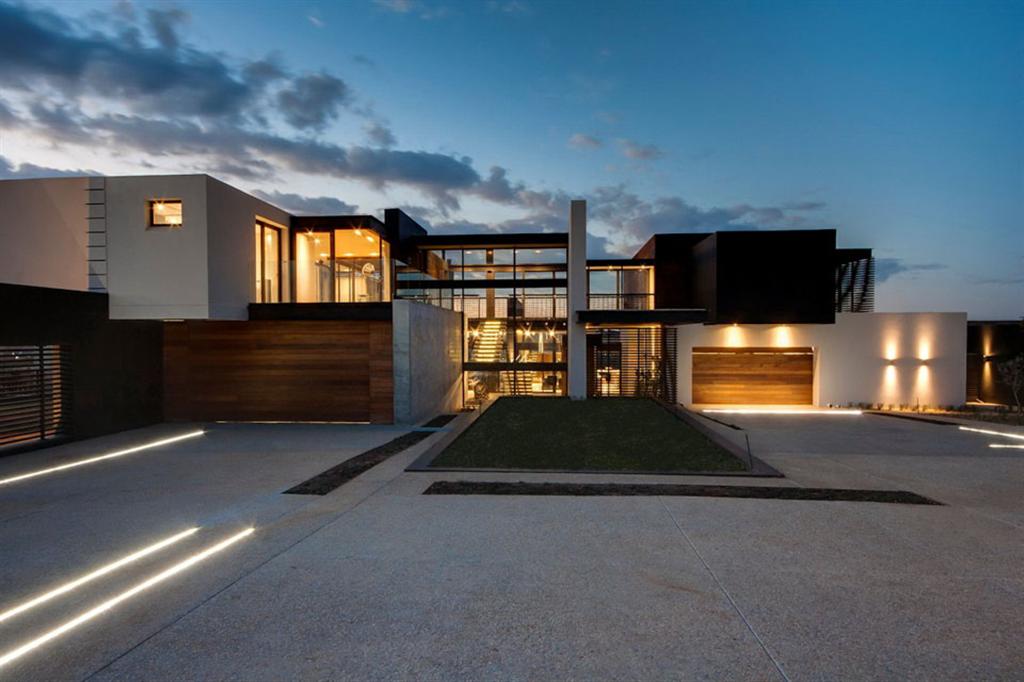 House Boz by Nico Van Der Meulen Architects 1
