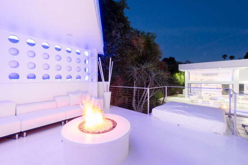 Inside Akon’s Heaven Estate in California 14