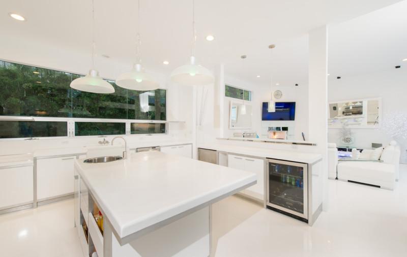 Inside Akon’s Heaven Estate in California 8
