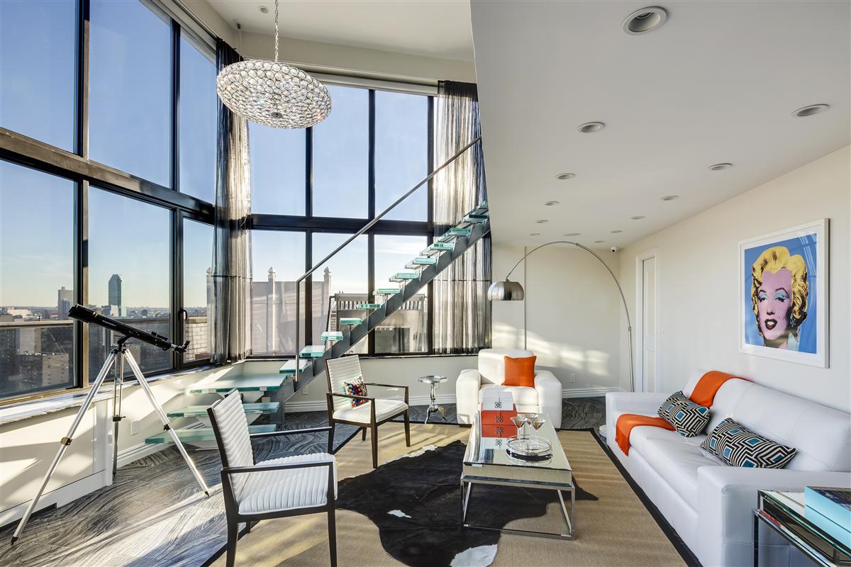 Inside Frank Sinatras NYC Penthouse 1