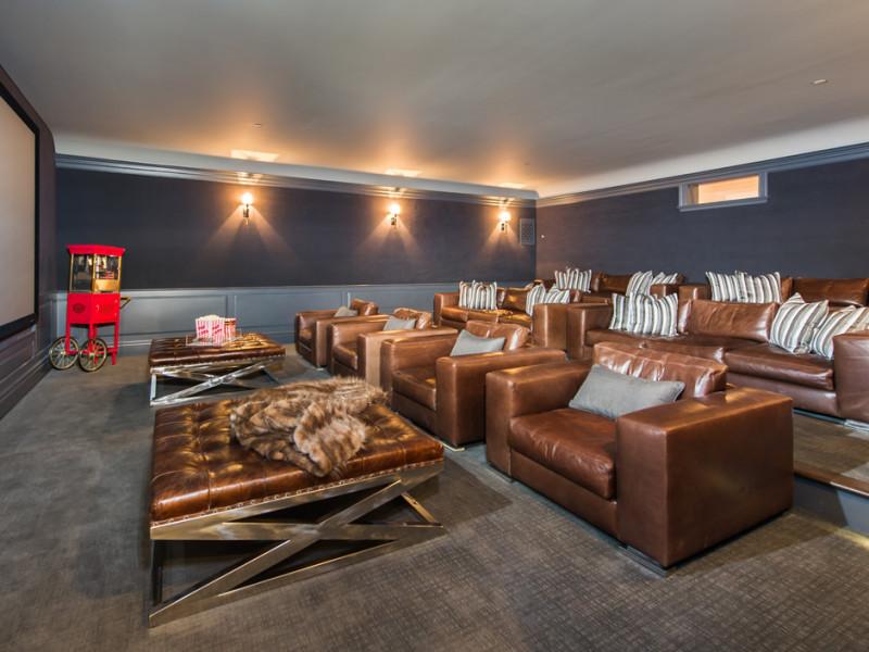 Inside Michael Strahan’s $17 Million LA Mansion 13