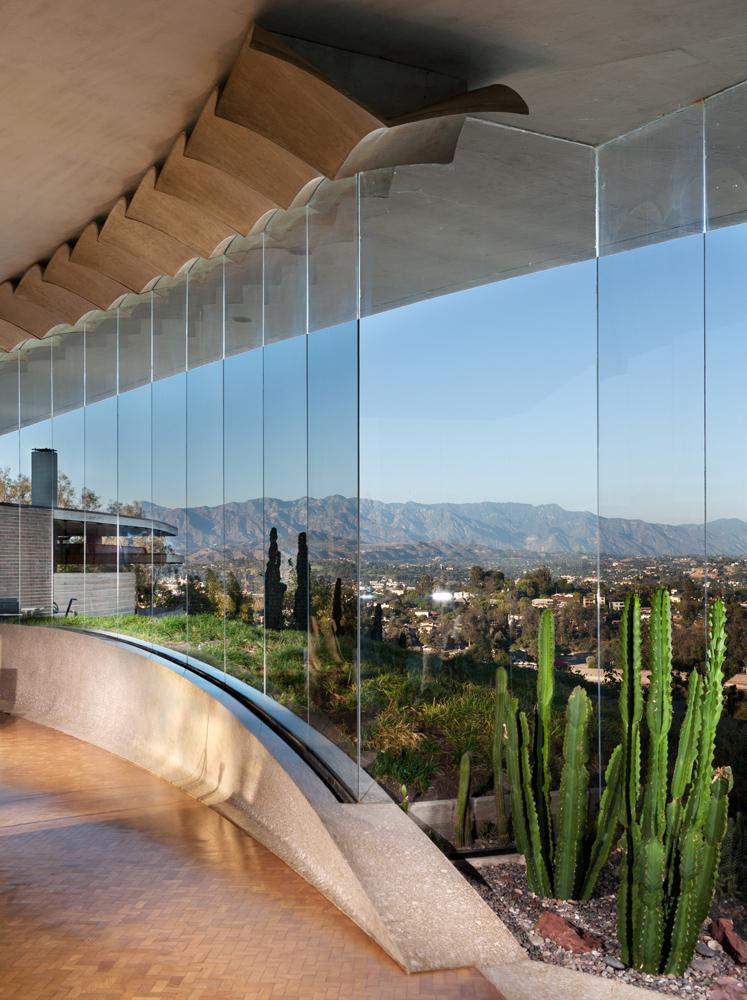 L.A. Silvertop House Designed by John Lautner for Sale 2