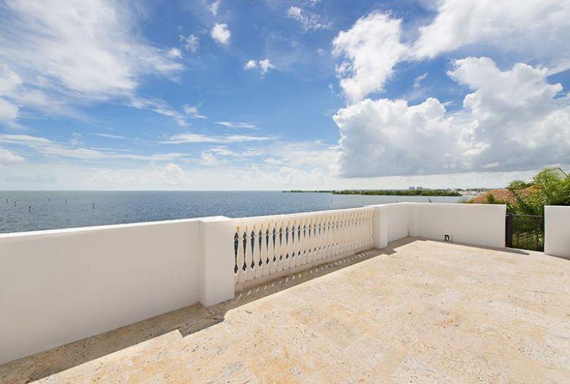 LeBron James sells his $17 Million Dollar Waterfront Mansion in Miami 23
