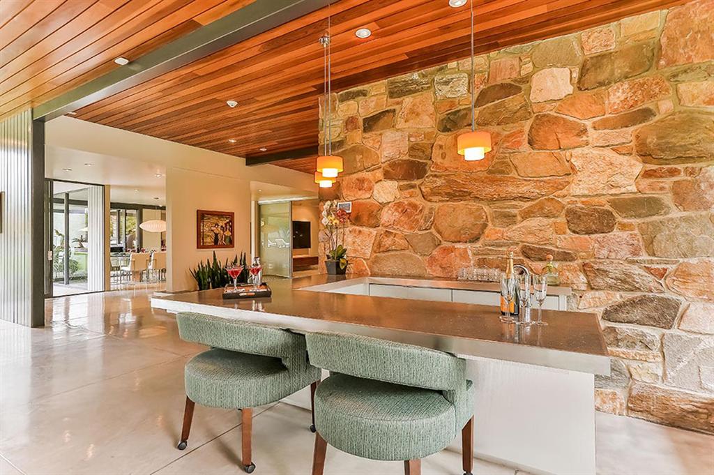 Leonardo DiCaprio’s Home Available For Rent 3