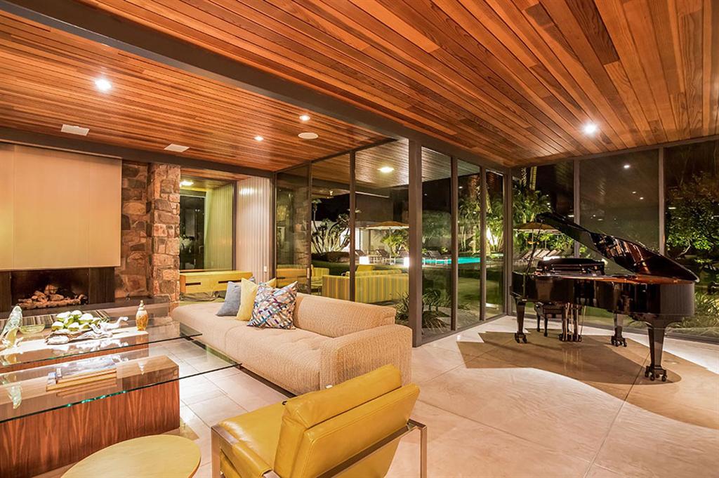 Leonardo DiCaprio’s Home Available For Rent 13
