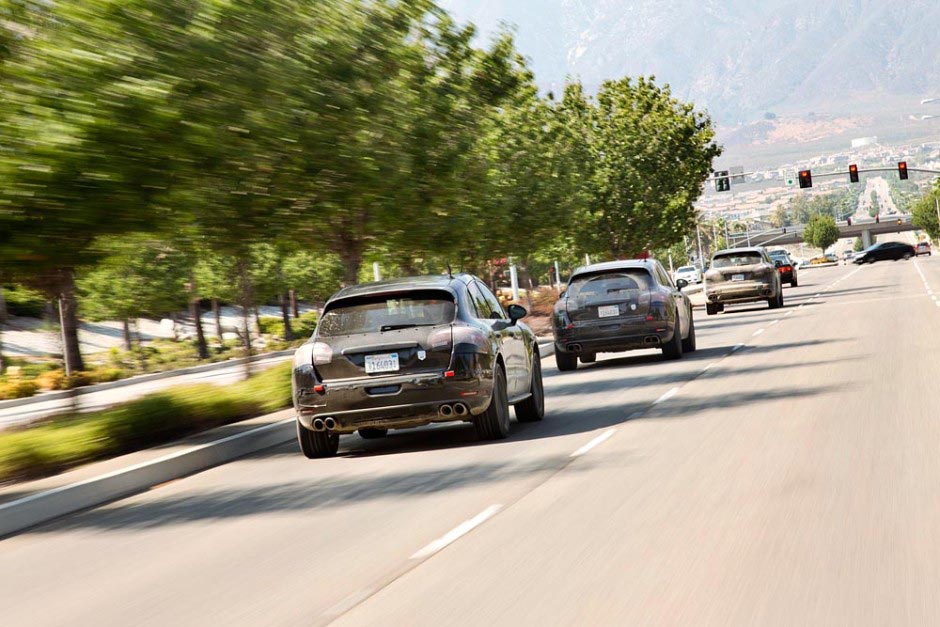 The brand new Porsce SUV: Macan 4