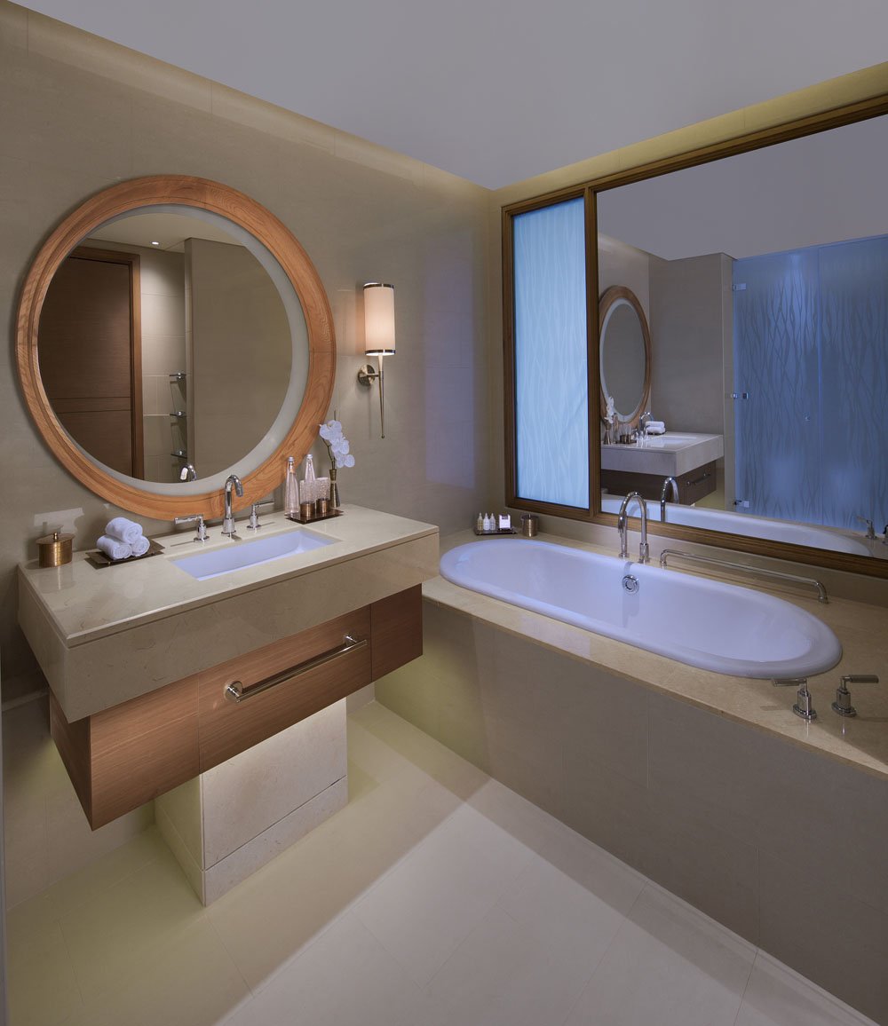 Mangroves Hotel & Spa in Abu Dhabi 5