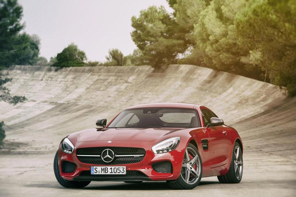Schöne Proportionen: Der Mercedes-AMG GT x Fire Opal 8