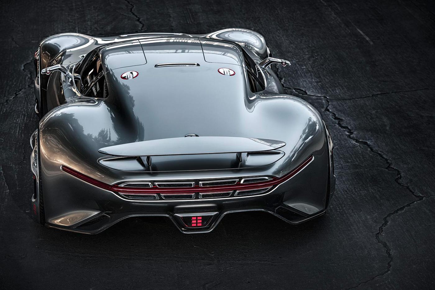 Mercedes-Benz presents AMG Vision Gran Turismo 4