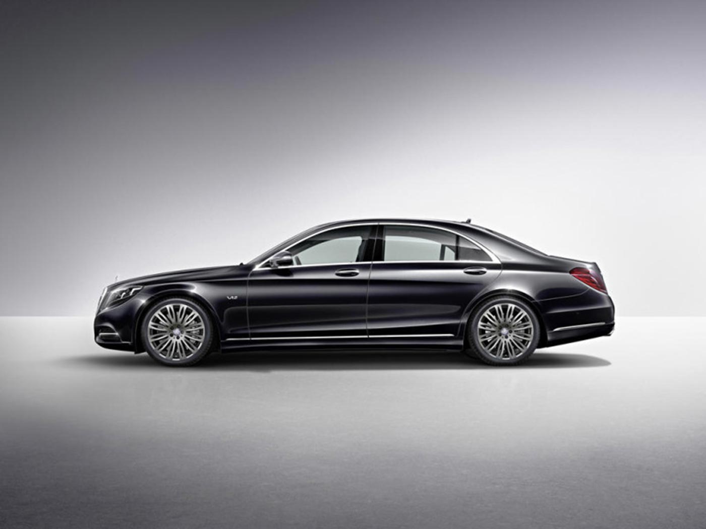 Mercedes Benz enthüllt neuen S600 in Detroit 2