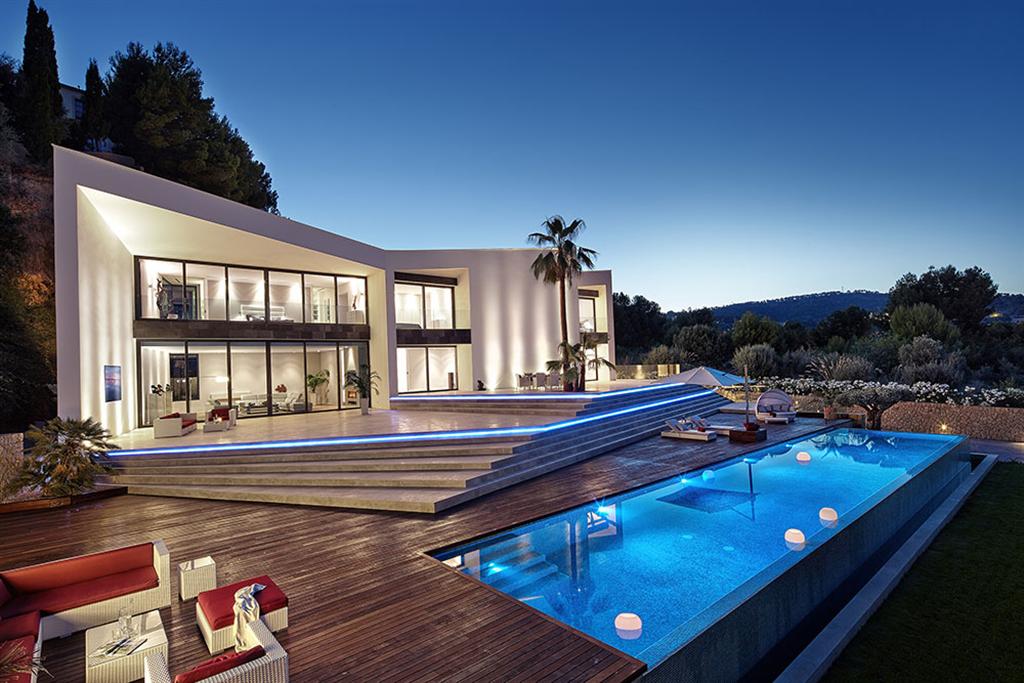 The Unique Origami House in Mallorca 1