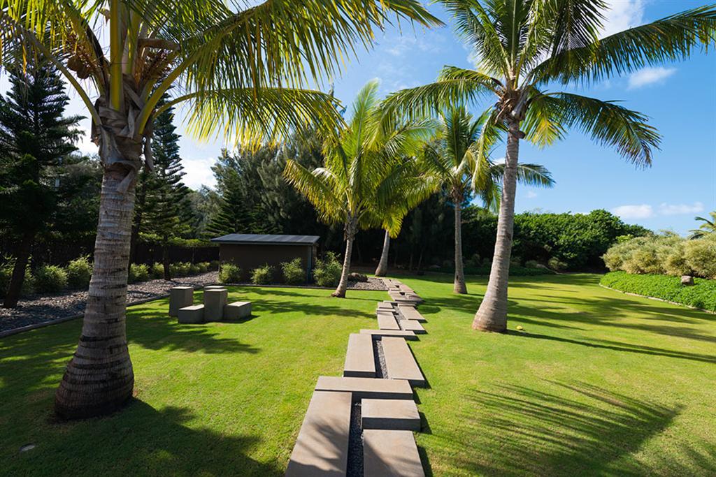 Peter Lik sells Honolua Bay Estate ‘AURA’ 13