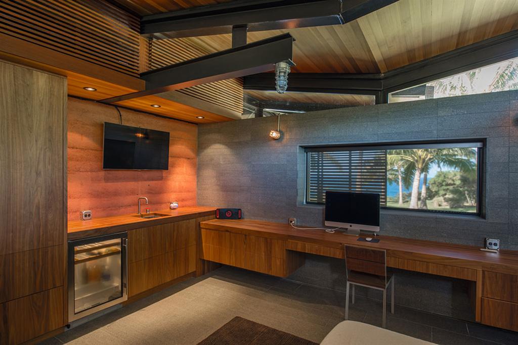 Peter Lik sells Honolua Bay Estate ‘AURA’ 15