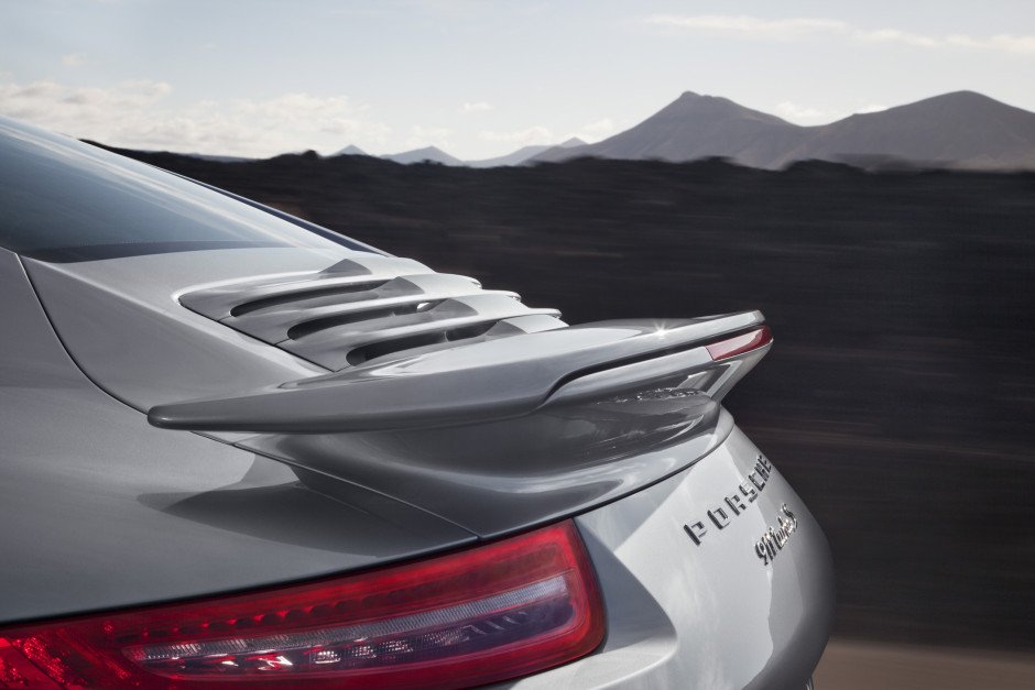 Porsche 911 Turbo and 911 Turbo S 3
