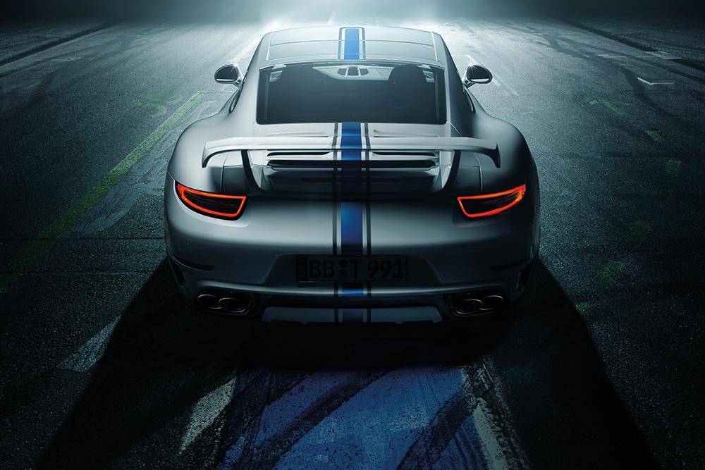 Porsche 911 Turbo mit Body-Kit aus Carbon von TechArt 2
