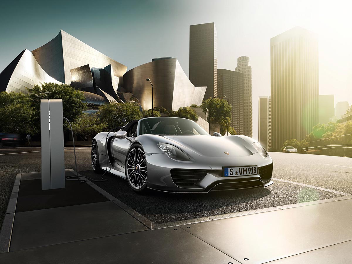 Porsche 918 Spyder Unveiled at Auto Guangzhou 2013 1