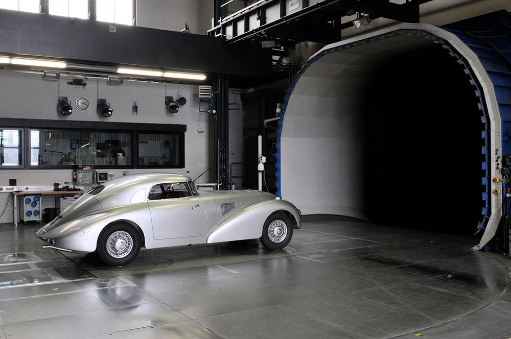 Public Premiere for Mercedes-Benz 540 K Streamliner from 1938 9