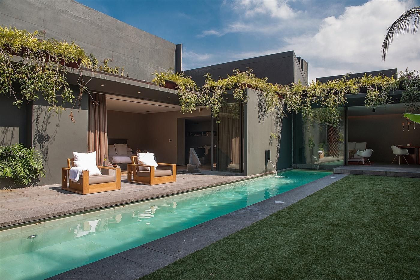 The Barranca House in Mexico City 14