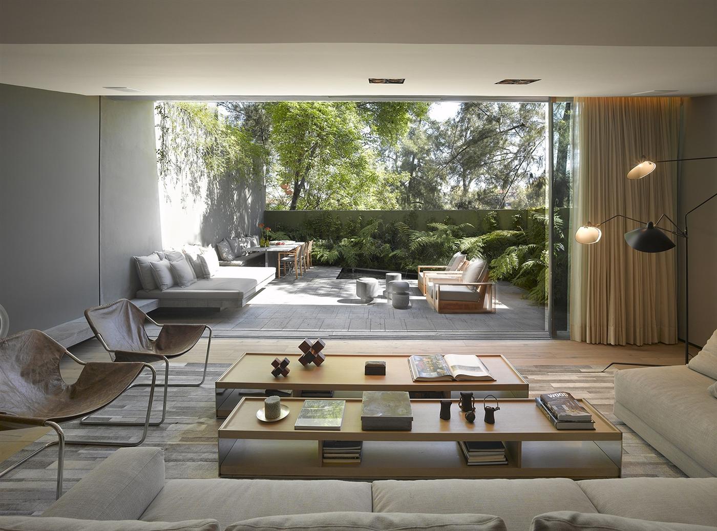 The Barranca House in Mexico City 10