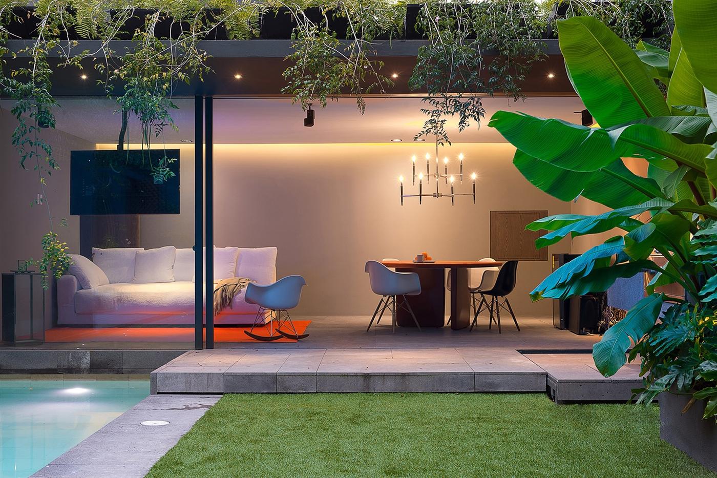 The Barranca House in Mexico City 13