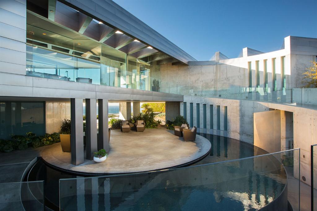 The Crescent House by Wallace Cunningham 9